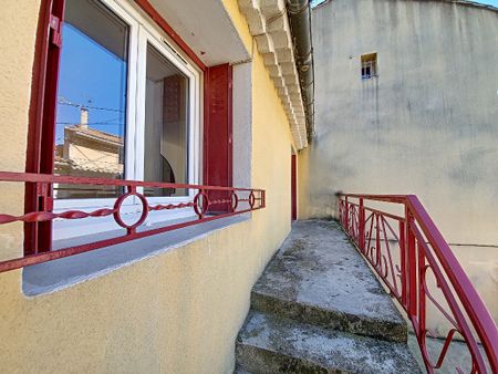 Noves : Appartement T3 avec double séjour, - Photo 3