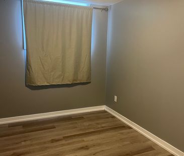 For Lease - 4263 Fourth Avenue Unit# 812, Niagara Falls, Ontario - Photo 2