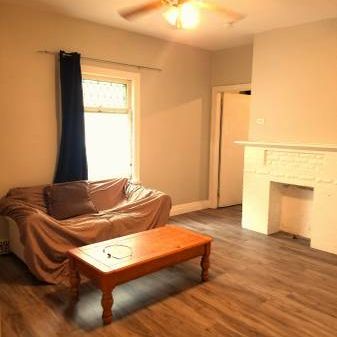 (Downtown) Furnished, 2 Bedrooms Suite! - Photo 1