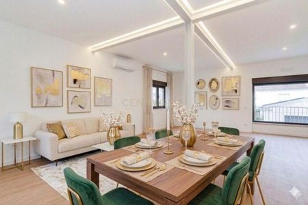 R FUNCHAL 8, Carcavelos e Parede, Lisbon 2775-595 - Photo 2