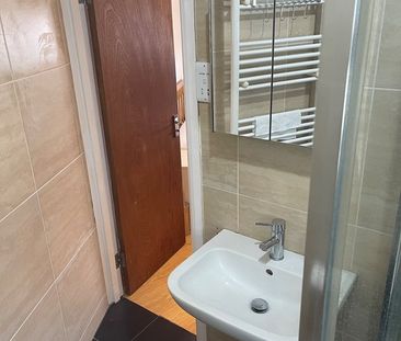 Studio Flat, Norbury, SW16 - Photo 5