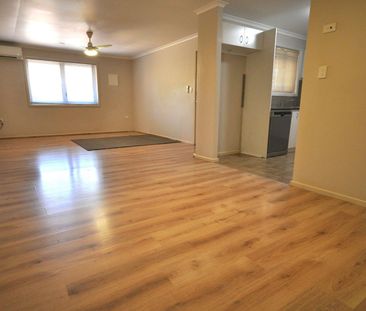 Neat, Secure & Perfect for Entertaining - 3x1 + Pool Close to CBD - Photo 1