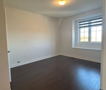 For Lease - 13 Albert Newell Drive, Markham, Ontario - Photo 3