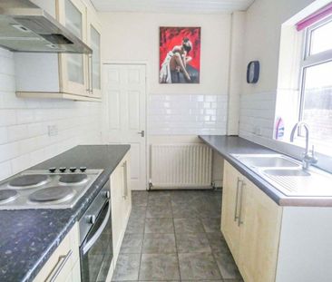 2 bed terraced house to rent in DH4 - Photo 6