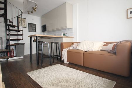 1 Bedroom | 12 Bedford Mews, PL4 8JL - Photo 2