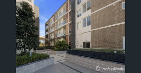 Centrally Located Modern Apartment - Photo 5