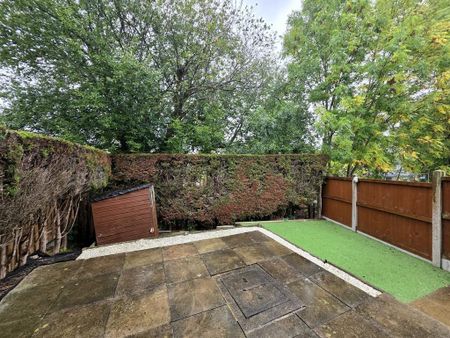 3 bedroom end of terrace house to rent - Photo 2