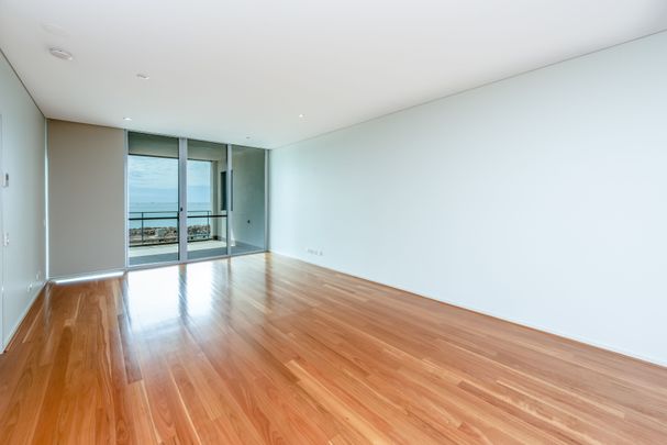 BATAVIA MARINA APARTMENT - LIVE THE LIFE OF LUXURY! - Photo 1