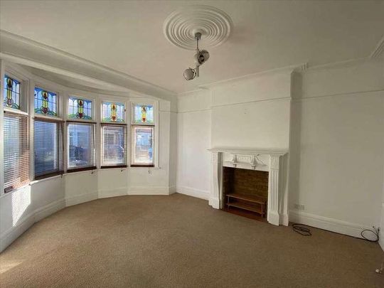 Westcliff On Sea, SS0 - Photo 1