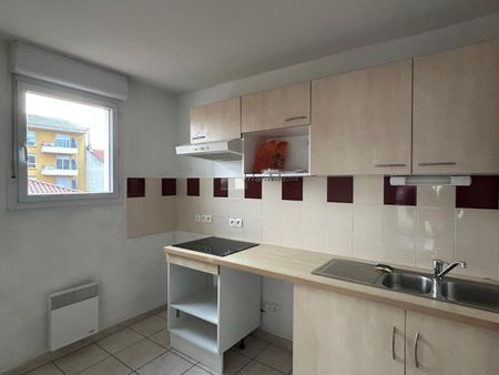 Location Appartement 3 pièces 60m² ALBI 81000 - Photo 3