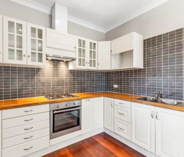 38 Redmond Road, Hamilton Hill WA 6163 - Photo 5