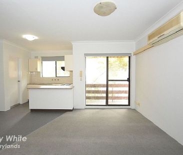 Updated Two Bedda! - Photo 1