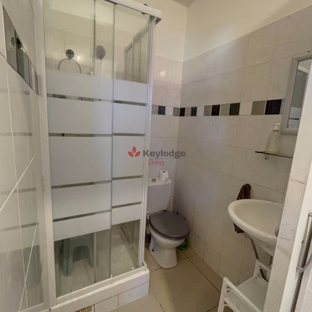 Location Appartement 1 pièce 15m² ST ANDRE 97440 - Photo 4
