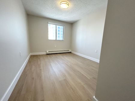 For Lease - 82 Millside Drive Unit# 1010, Milton, Ontario - Photo 3