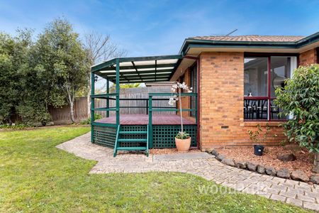 Charming 3-Bedroom Home in Quiet Gisborne Court - Photo 5