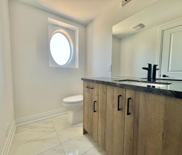 For Lease - 83 Marret Lane, Clarington, Ontario - Photo 4