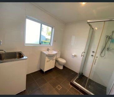 Modern Home in the Heart of The Entrance North - Photo 4
