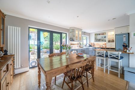 4 bedroom detached house to rent - Photo 5