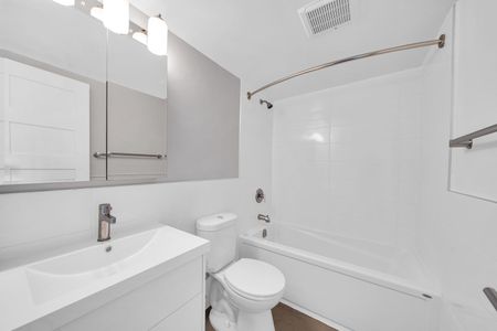For Lease - 33 Isabella Street Unit# 1008, Toronto, Ontario - Photo 4