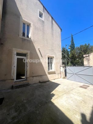 A LOUER - BARBENTANE - Maison de village avec 3 chambres et cour, - Photo 1