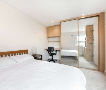 Spacious and well laid out 3 bedroom house to rent in Wapping. - Photo 4