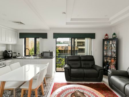 501/9 Victoria Avenue, PERTH - Photo 3