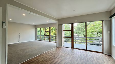 7 Margan Place, Red Hill, Auckland - Photo 2