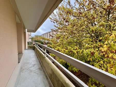 Location Appartement 2 pièces 47m² ANGERS 49000 - Photo 4