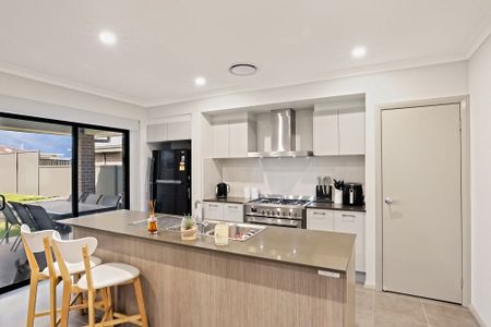 The Perfect Family Home! - Photo 4