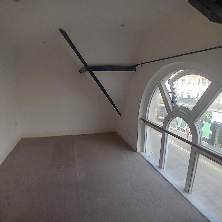 2 bedroom maisonette to rent - Photo 1