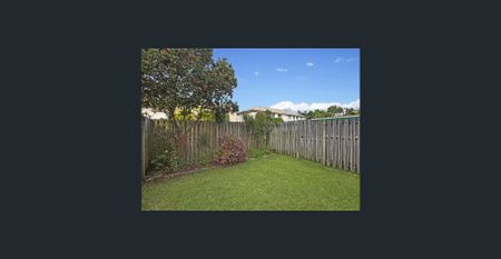 3 BEDROOM TOWNHOUSE IN POPULAR COMPLEX - Photo 5