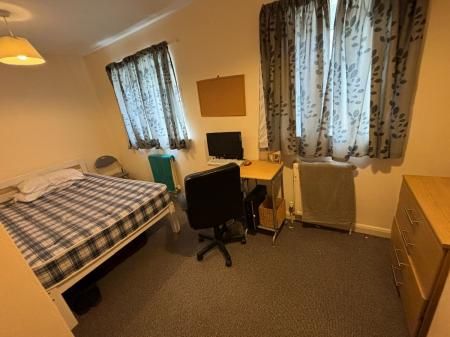 5 Bed Student Home - 9 Regency Place, Canterbury - Photo 4