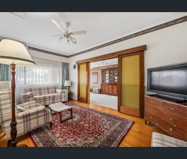 Hi, I’m comfortable, convenient living with endless potential in th... - Photo 3