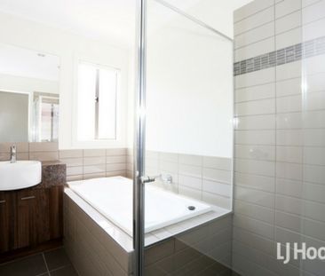 44 Toritta Way, Truganina VIC, Belconnen - Photo 4