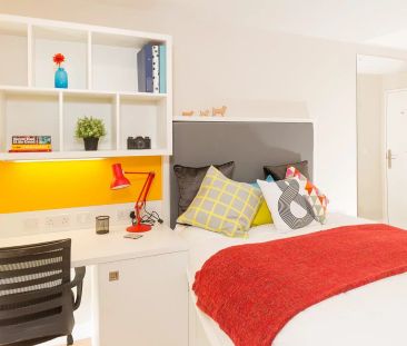 Lancaster Studio (City View) - Photo 5