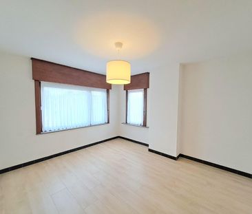 Ruime woning te huur in Hulste met 3 slaapkamers en garage - Photo 5