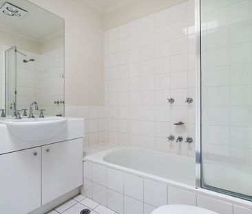 Double Storey Townhouse! - Photo 5