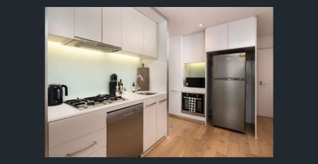 FURNISHED, Immaculately Presented Property Along Melbourne's Famous Tree-Lined Boulevard! - Photo 5