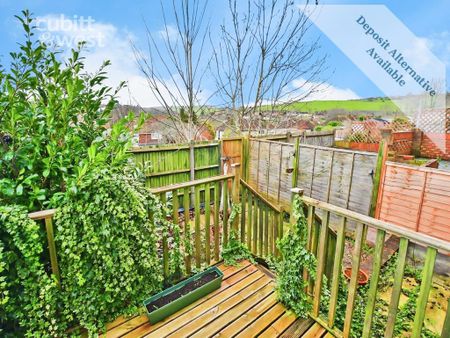 3 bedroom end of terrace house to rent - Photo 4