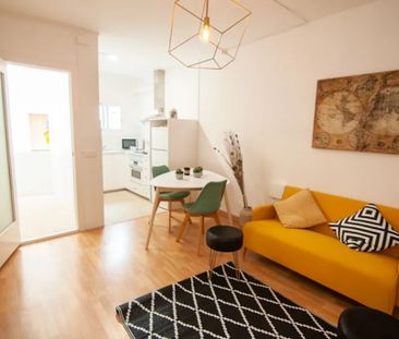 Carrer dOrient, L'Hospitalet de Llobregat, Catalonia 08904 - Photo 2