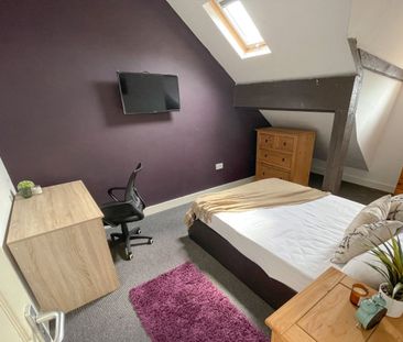 Romer Road, Liverpool. - Photo 6