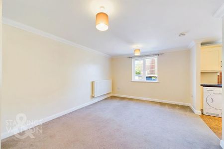 2 bedroom flat to rent - Photo 3