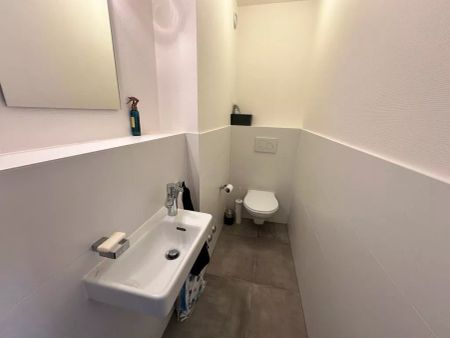 Appartement de 3 pièces entièrement rénové - Foto 3