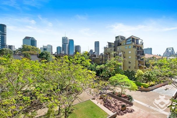 Unfurnished 1 Bedroom with City Views - Photo 1