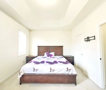 Condo Townhouse For Lease | E9233655 - Photo 1