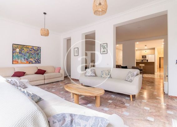 Luxury Apartment for rent in Madrid, Autonomous Region of Madrid - Photo 1