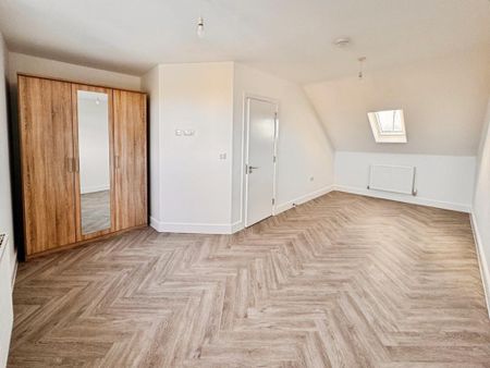 4 bedroom detached bungalow to rent - Photo 4