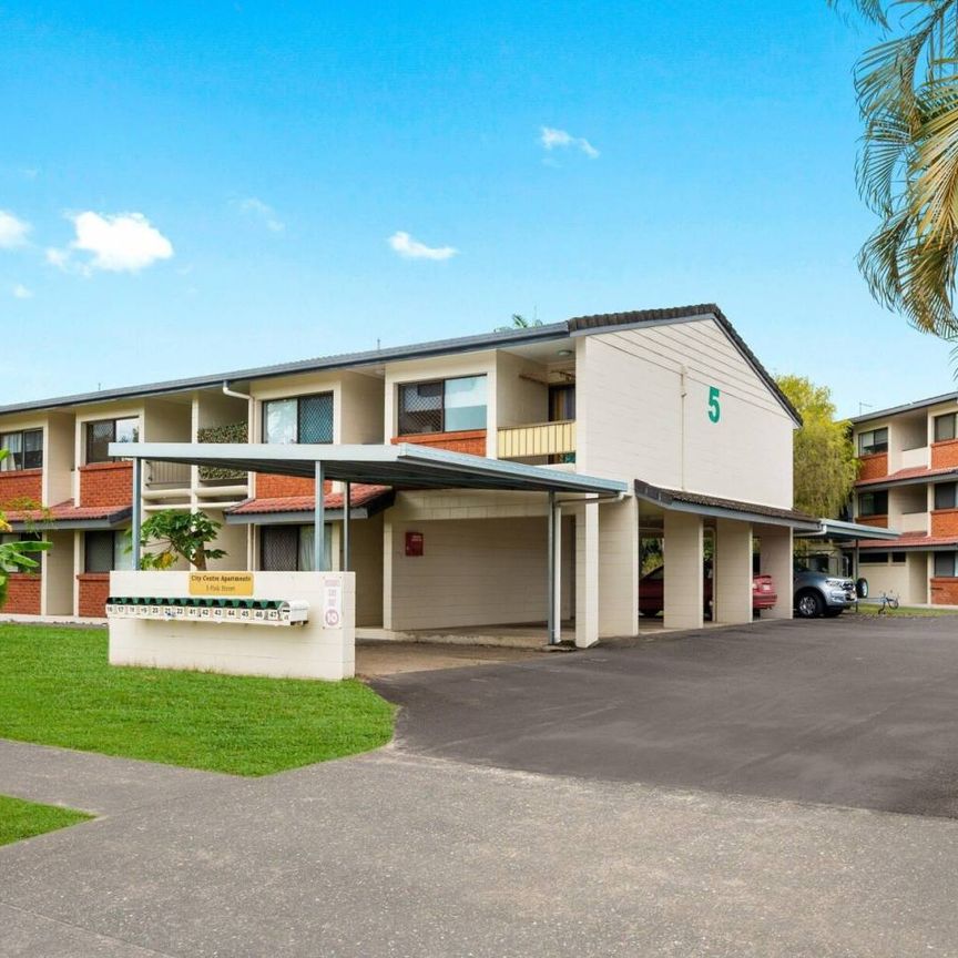 PARTLY FURNISHED UNIT CLOSE TO TOWN! - Photo 1