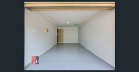 LOVELY, 2 BEDROOM TOWNHOUSE IN EVERTON PARK ! - Photo 5