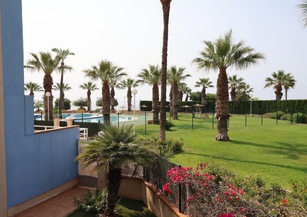 Apartamento bajo en Aguamarina.